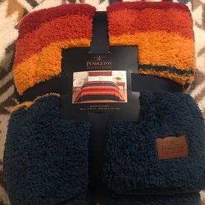 Pendleton Sherpa fleece blanket